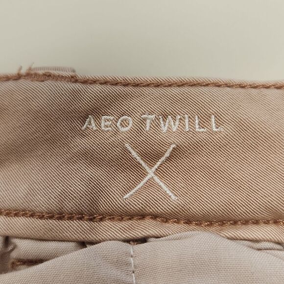 American Eagle Midi Super Stretch Shorts 6 - Picture 7 of 7